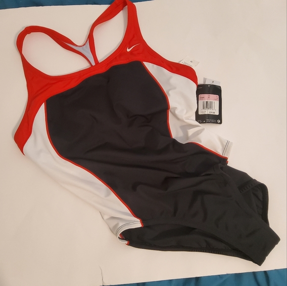 NWT! Nike Black/White/Red One Piece Swimsuit Size 10 - Picture 3 of 6